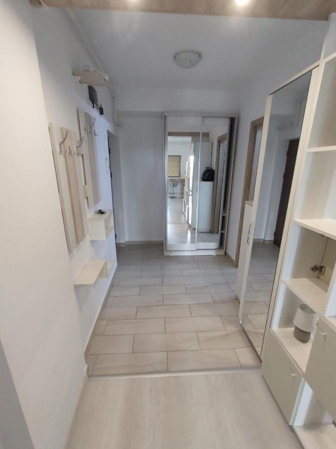 Fundeni - Garsoniere - Langa Spital Apartment Букурещ Екстериор снимка